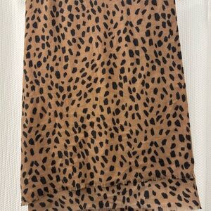 BNWT Leopard Print Women's Scarf